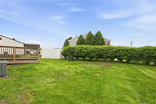235 Princeton Dr, Center Township, PA 15001 - Photo 30