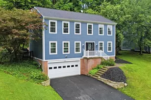 455 Monmouth Dr, Cranberry Township, PA 16066 - Photo 2