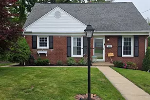 5020 Clifton Dr, Aliquippa, PA 15001 - Photo 1
