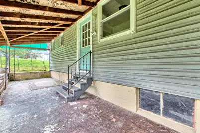 544 Penn High Park Road, Jeannette, PA 15644 - Photo 14