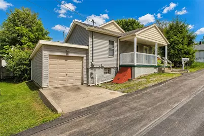 544 Penn High Park Road, Jeannette, PA 15644 - Photo 2