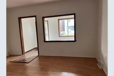 110 Orchard St, Stowe Township, PA 15136 - Photo 4