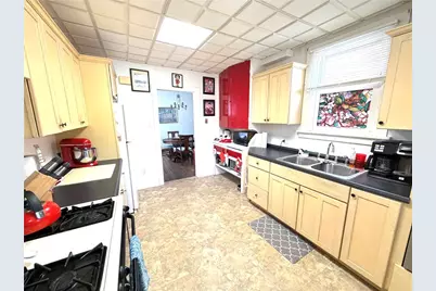 2335 Candace St, Beechview, PA 15216 - Photo 10