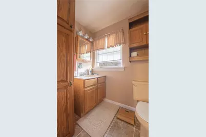 203 George St, Jeannette, PA 15644 - Photo 10