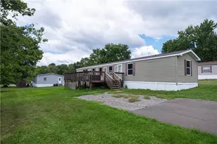 120 Woodview Dr, Middlesex Township, PA 16059 - Photo 2