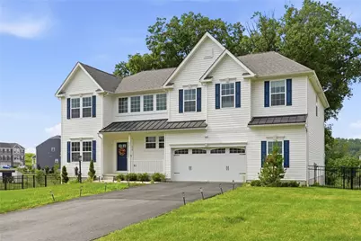 116 Parkview Dr, Pittsburgh, PA 15239 - Photo 2