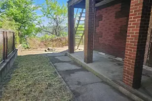 2117 Eggers, Pittsburgh, PA 15212 - Photo 2