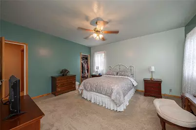 25 Sylvia Ave, Ross Twp, PA 15214 - Photo 14