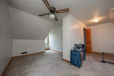 25 Sylvia Ave, Ross Twp, PA 15214 - Photo 24