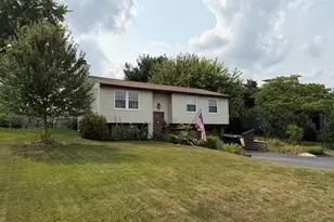 130 Wayne Dr, Cranberry Township, PA 16066 - Photo 6