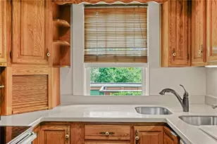 506 Bigham Rd, Pittsburgh, PA 15211 - Photo 10