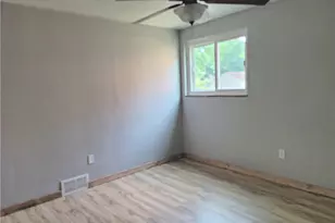 5 Marie Ave, Pittsburgh, PA 15223 - Photo 18