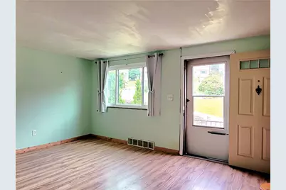 5 Marie Avenue, Pittsburgh, PA 15223 - Photo 2
