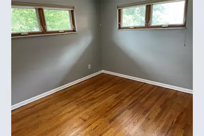 1020 Towervue Drive, Pittsburgh, PA 15227 - Photo 6