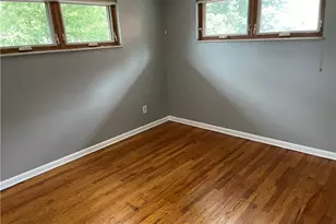 1020 Towervue Dr, Pittsburgh, PA 15227 - Photo 6