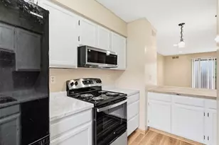 225 Woodhaven Dr, Seven Fields Boro, PA 16046 - Photo 14
