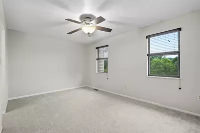 225 Woodhaven Dr, Seven Fields Boro, PA 16046 - Photo 20