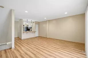 225 Woodhaven Dr, Seven Fields Boro, PA 16046 - Photo 8