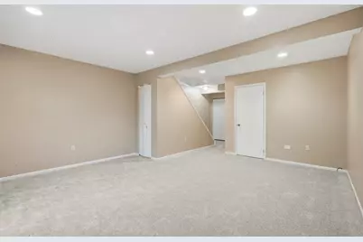 225 Woodhaven Dr, Seven Fields Boro, PA 16046 - Photo 32