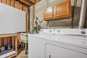 225 Woodhaven Dr, Seven Fields Boro, PA 16046 - Photo 36