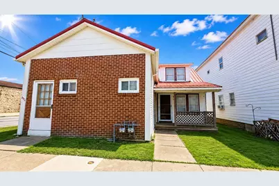 322 Indiana Avenue, Avonmore, PA 15618 - Photo 1