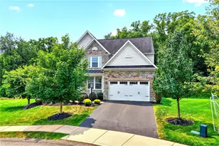 3001 Brookstone Dr, Canonsburg, PA 15317 - Photo 2