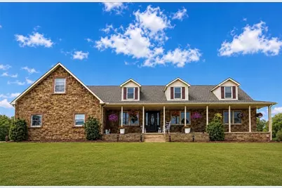 31 Sutton Ln, Hopewell, PA 15301 - Photo 1