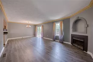 417 Redwood Ct, Ross Twp, PA 15202 - Photo 4
