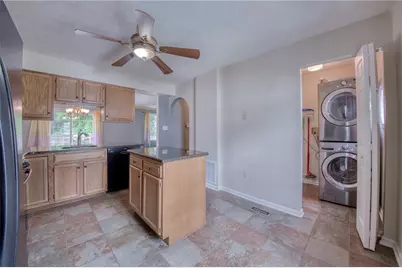 417 Redwood Ct, Ross Twp, PA 15202 - Photo 8
