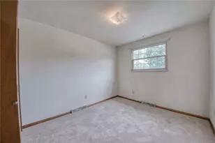 642 Pikeview Dr, Pittsburgh, PA 15239 - Photo 20
