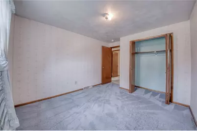 642 Pikeview Dr, Pittsburgh, PA 15239 - Photo 22
