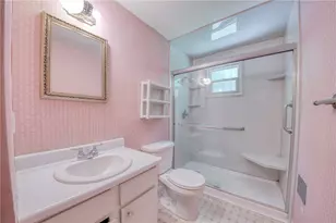 642 Pikeview Dr, Pittsburgh, PA 15239 - Photo 16