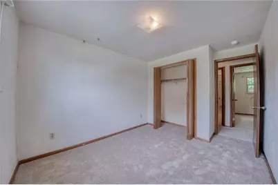 642 Pikeview Dr, Pittsburgh, PA 15239 - Photo 18
