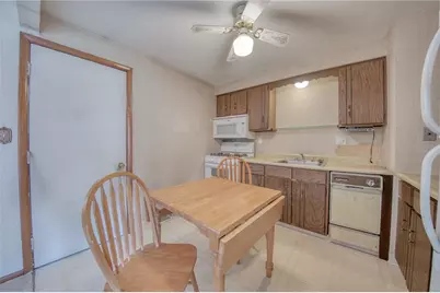 642 Pikeview Dr, Pittsburgh, PA 15239 - Photo 14