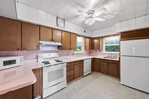 9431 Old Perry Hwy, Pittsburgh, PA 15237 - Photo 14