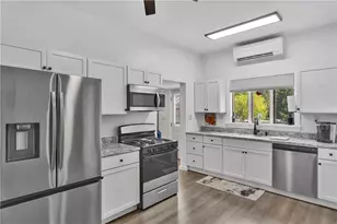 710 E Smithfield St, Elizabeth Twp/Boro, PA 15047 - Photo 16