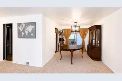 222 McKenzie Dr, Pittsburgh, PA 15235 - Photo 4