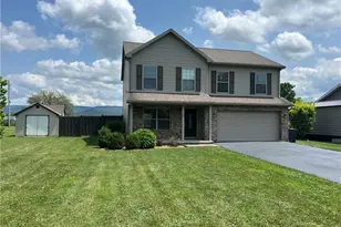 729 Skylark Dr, Dunbar Township, PA 15425 - Photo 1