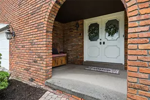 10501 Farview Dr, North Huntingdon, PA 15642 - Photo 4