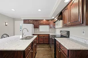 10501 Farview Dr, North Huntingdon, PA 15642 - Photo 14
