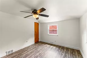 836 Killarney Dr, Pittsburgh, PA 15234 - Photo 12