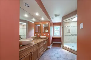 2615 Rossmoor Dr, Pittsburgh, PA 15241 - Photo 32