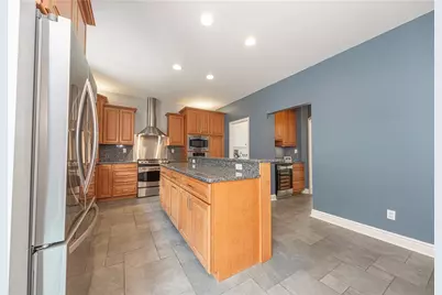 2615 Rossmoor Dr, Pittsburgh, PA 15241 - Photo 18