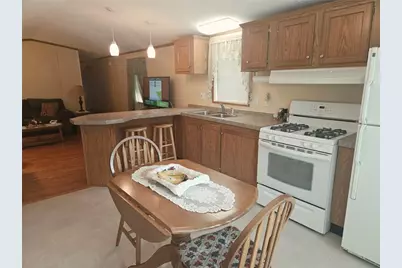 214 Baxter Ln, Center Township, PA 16001 - Photo 14