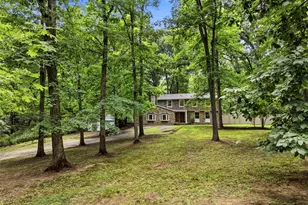 204 Summerfield Dr, Economy, PA 15005 - Photo 4