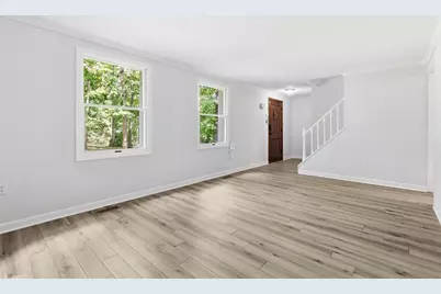 204 Summerfield Dr, Economy, PA 15005 - Photo 6