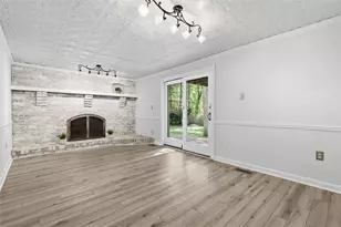 204 Summerfield Dr, Economy, PA 15005 - Photo 12
