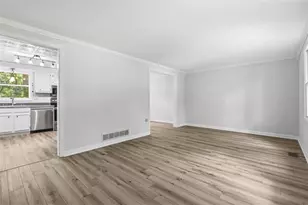 204 Summerfield Dr, Economy, PA 15005 - Photo 10