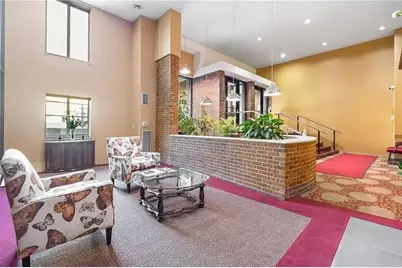 5 Bayard Rd #706, Pittsburgh, PA 15213 - Photo 2