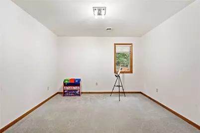 421 Clair Dr, Pittsburgh, PA 15241 - Photo 24